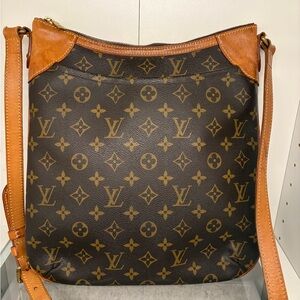 Louis Vuitton Odeon MM Monogram Crossbody